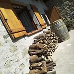 Rifugio Cascina Miera Hostel