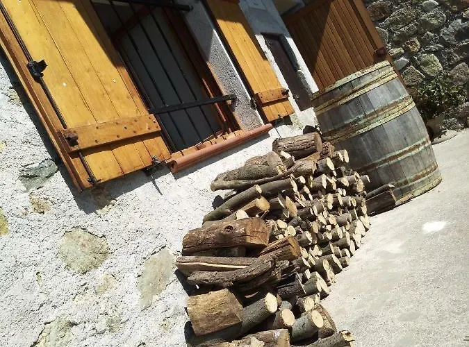 Rifugio Cascina Miera Hostel